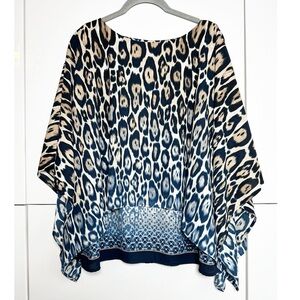 Chicos Travelers Animal Print Poncho Top Size 1 (Medium)  Mobwife